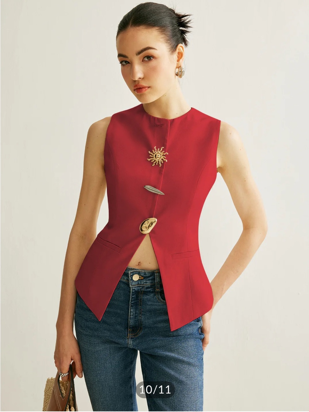 Commense Red sleeveless waistcoat